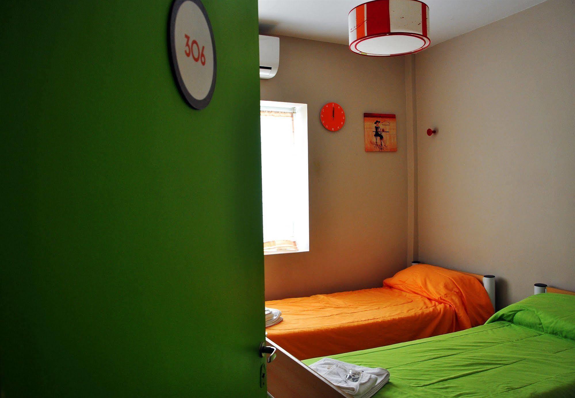 Hostel Suites Mendoza Exteriör bild